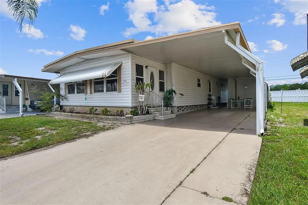 2 bed, 2.0 bath, 1152 sqft, $1,600 — Photo 1