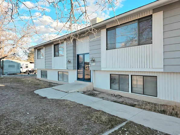 631 W Main St, Wellington, UT 84542