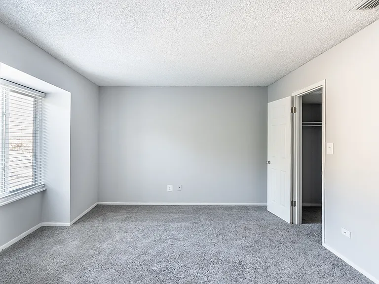 River View Apartments — Photo 26