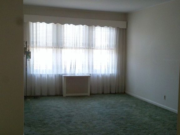 4th image of 9005 Fort Hamilton Pkwy