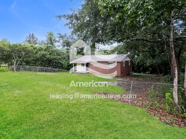 915 Farwell Dr, Columbus, GA 31906