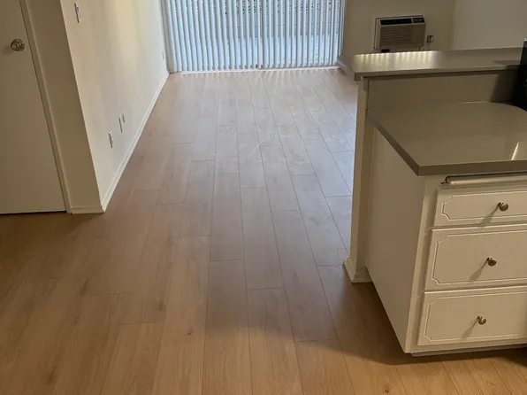 711 Westmount Dr APT 101, West Hollywood, CA 90069