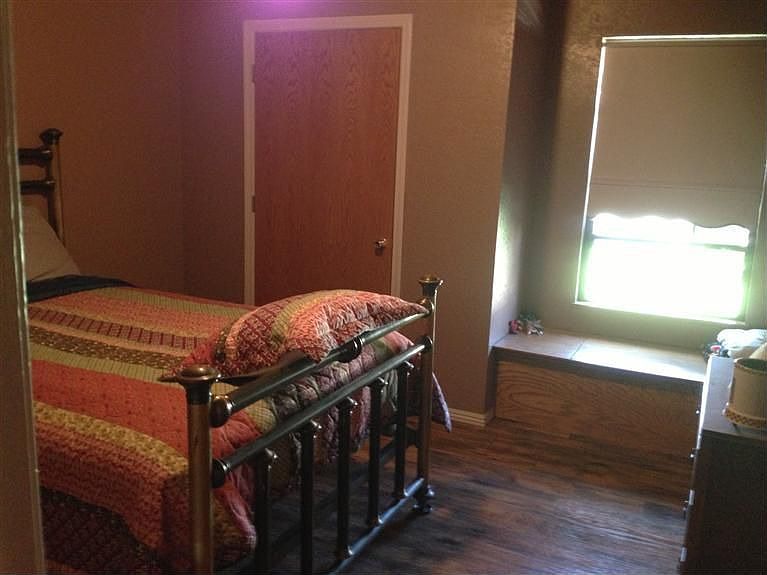 2nd image of 241 Shakewood Dr