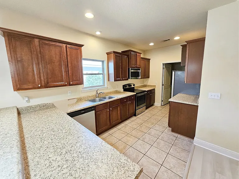 221 Cocobolo Dr — Photo 13