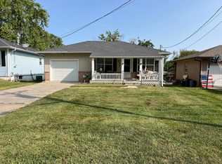 535 E State St, Marshall, MO 65340
