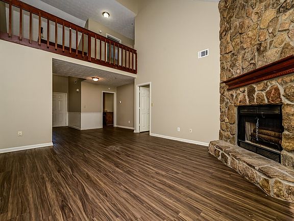5th image of 5796 Trent Walk Dr