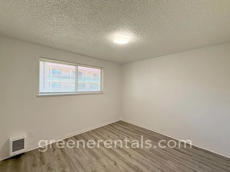 West Main Street Apartments — Photo 12