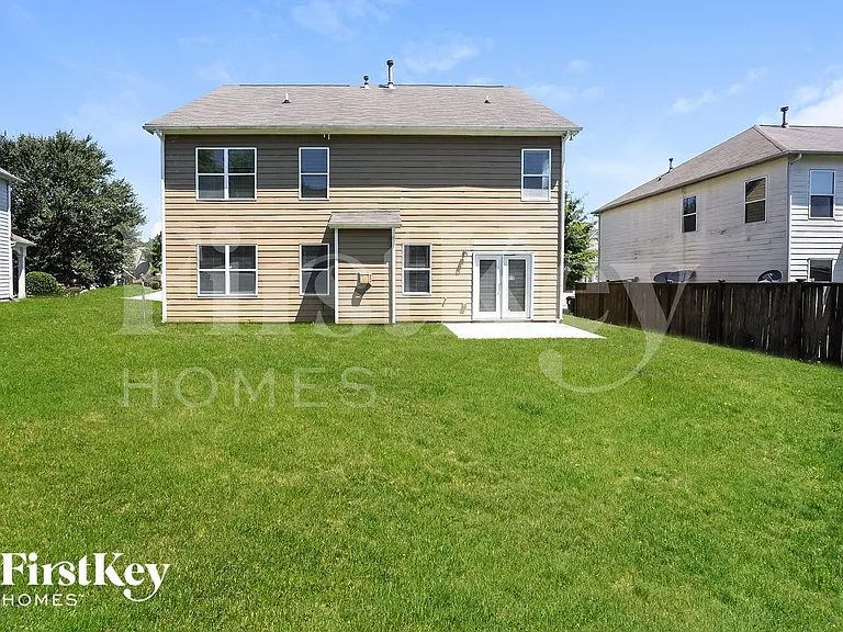 7297 Basalt Dr — Photo 14