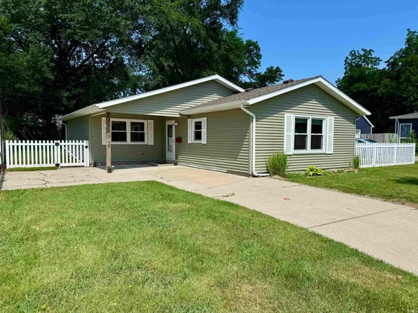 1315 Magnolia Ave, Elkhart, IN 46514