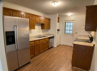 2204 Morningside Dr, Burlington, NC 27217