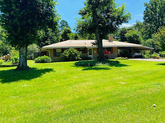 2nd image of 114 Walker Dr