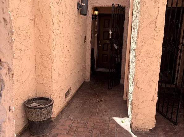 3363 Vema Dr, Las Vegas, NV 89121