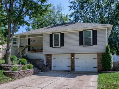 406 NE Keystone Dr, Lees Summit, MO, 64086
