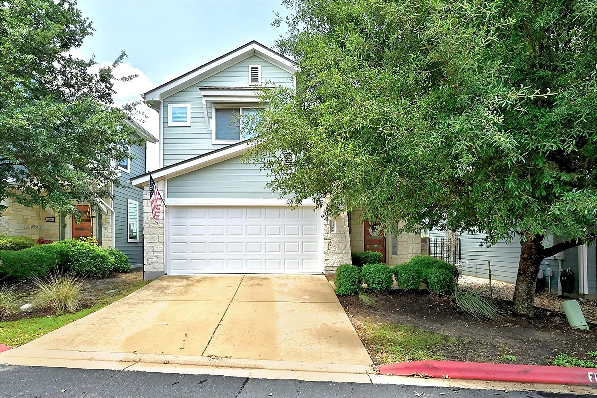 Building Photo - 2306 Capulet St