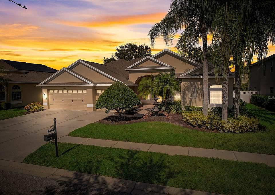 1st image of 20809 Cedar Bluff Pl