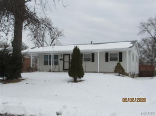 245 Alma Dr, Hazelwood, MO 63042