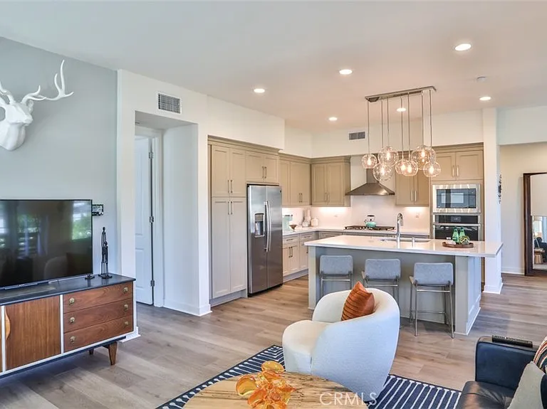 1207 Doheny Way — Photo 7