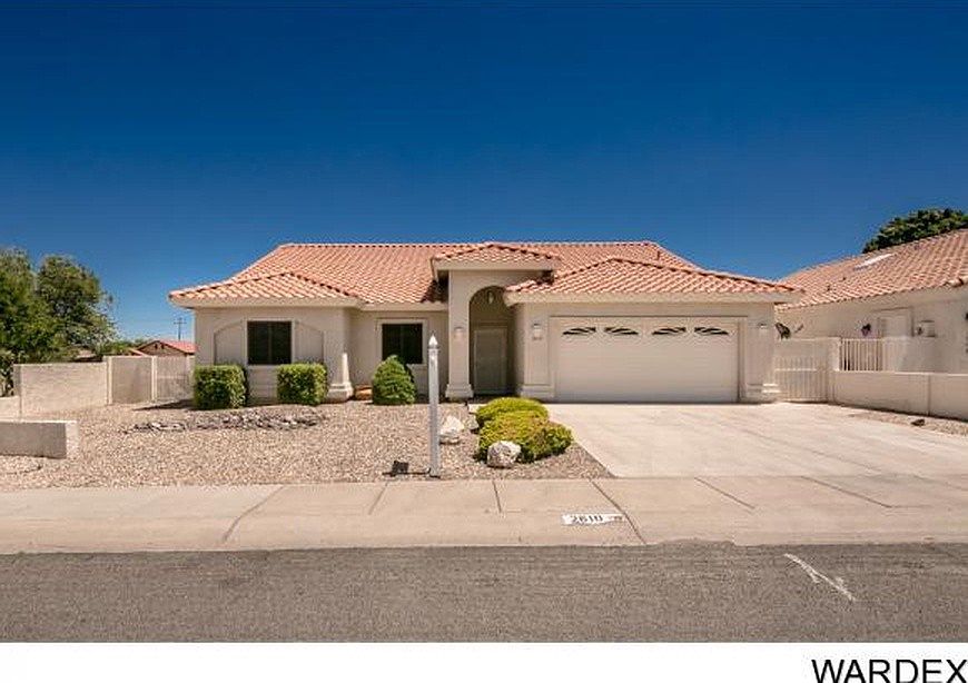 1st image of 2610 Golf Dr