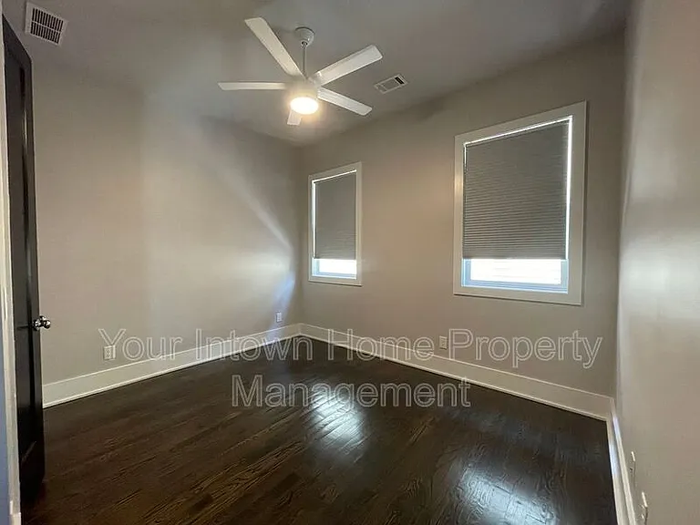 26 Walthall St NE — Photo 15