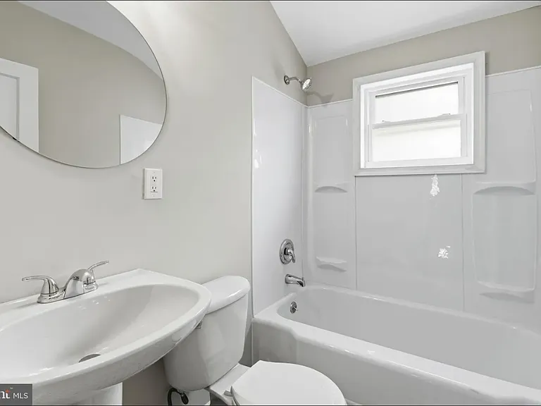 1107 N Marlyn Ave — Photo 10