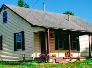 407 Santa Fe St, Carrollton, MO 64633