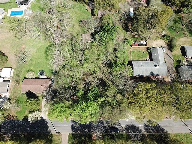 2nd image of 1083 S College Ave