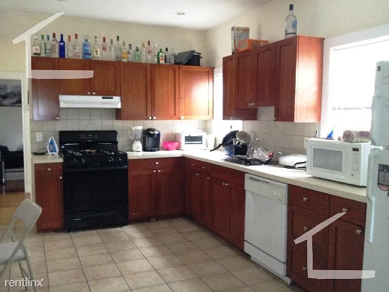 45 Falkland #2 Boston (Brighton) Unit Photo 2