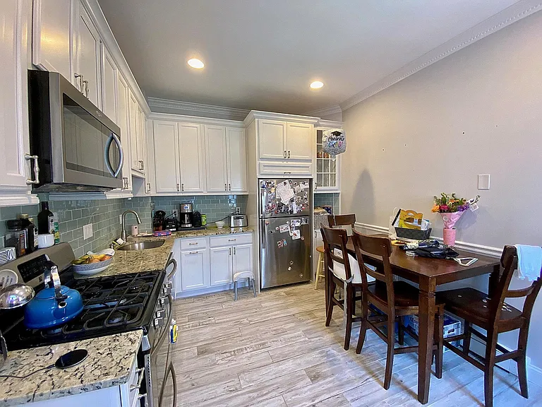 213 Main St #3 — Photo 7