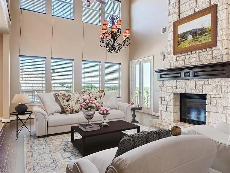 334 Blazing Star Dr — Photo 4