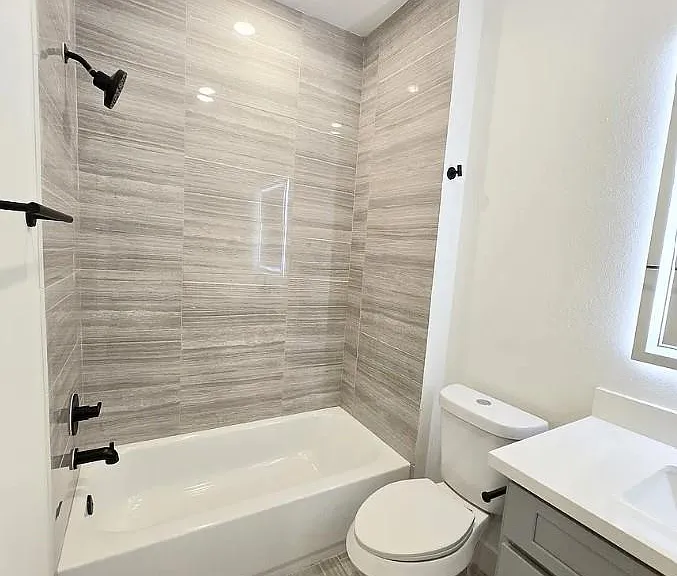 2618 Dennis St — Photo 34