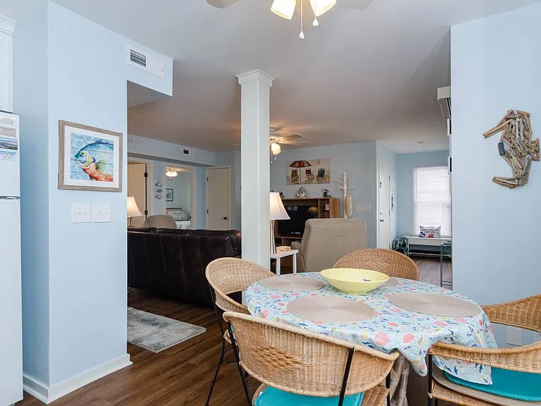 608 Waynick Blvd — Photo 11