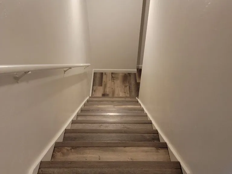640 W Valley Dr — Photo 9