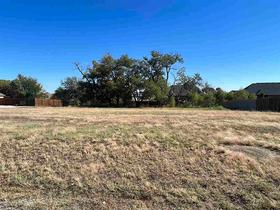 2nd image of 12160 NE Wild Ridge Dr