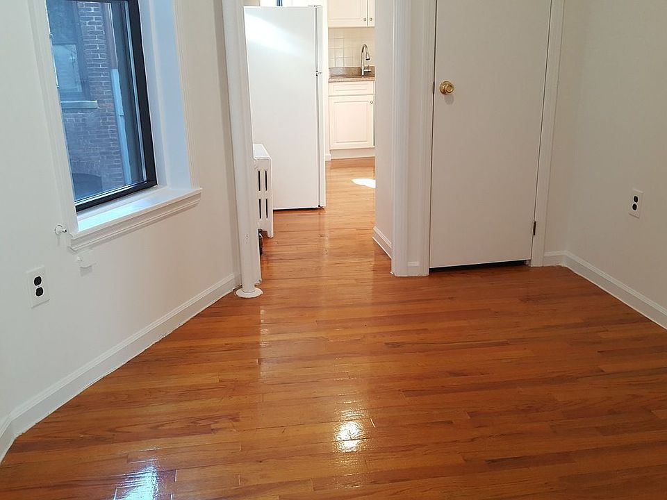 1st image of 221 W 15th St APT 5RE