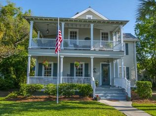 1726 Middle St, Sullivans Island, SC 29482