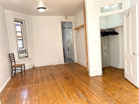 2nd image of 632 E 14th St APT 18