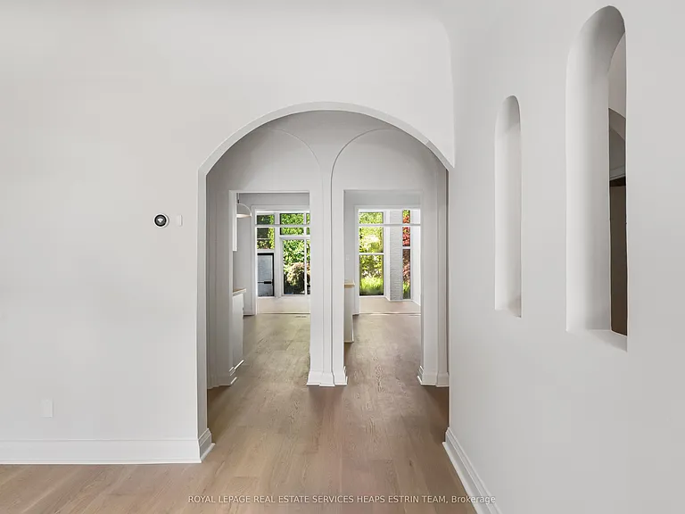 54 Rathnelly Ave — Photo 6