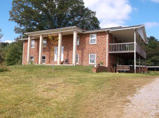 523 Farm House Rd, Rock, WV 24747