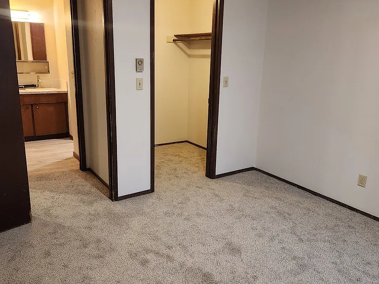 105 E 3rd Ave #29 — Photo 5