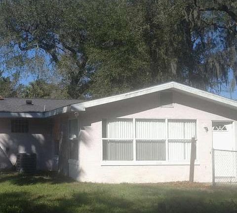 2nd image of 25524 Colmar Ave