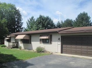 1220 Horace St, Lake Geneva, WI 53147