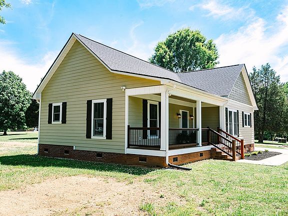 4th image of 117 Humphries Cir