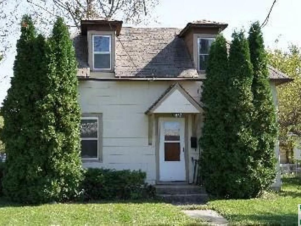 1st image of 617 Oneida St