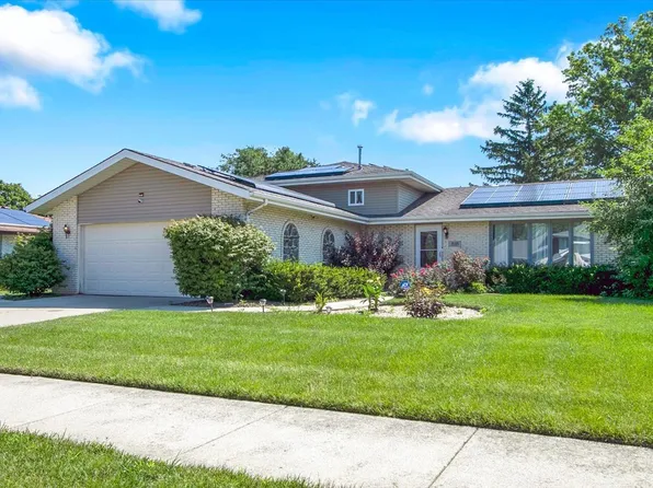 15315 Saint Andrews Dr, Orland Park, IL 60462