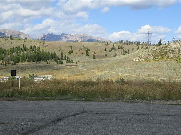 2nd image of 103 Mule Deer Ct