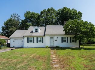 137 Whittum Ave, Springfield, MA 01118