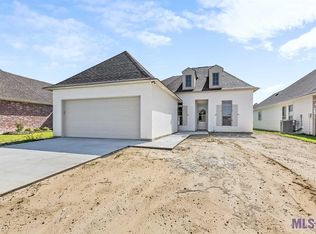10364 Belle Isle Ln, Denham Springs, LA 70726