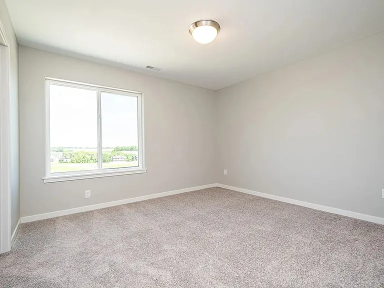 625 Catherine Dr — Photo 7