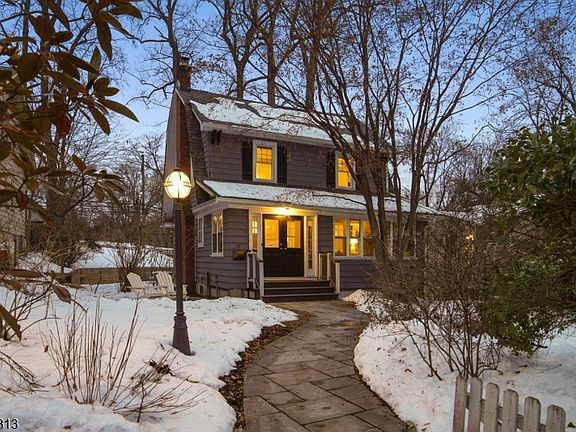 3rd image of 31 Nassau Rd