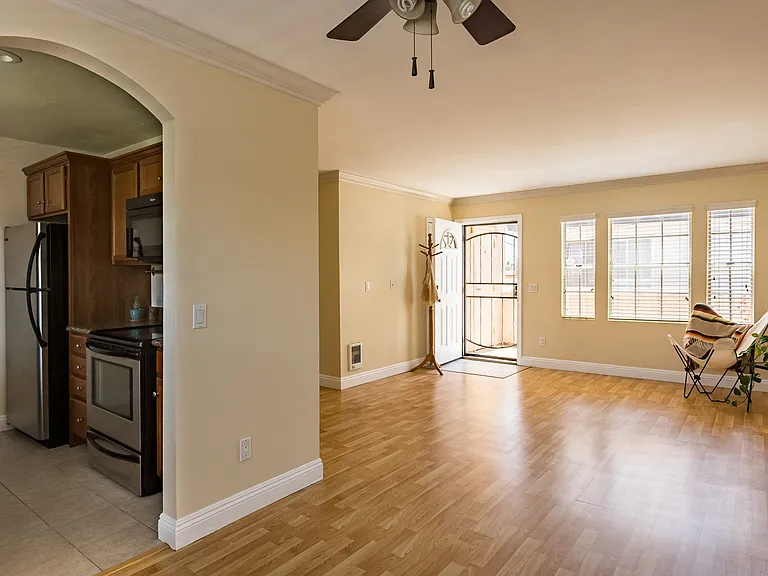 4327 Swift Ave #5 — Photo 11